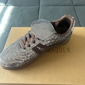 Steve Madden Pewter Sneakers
